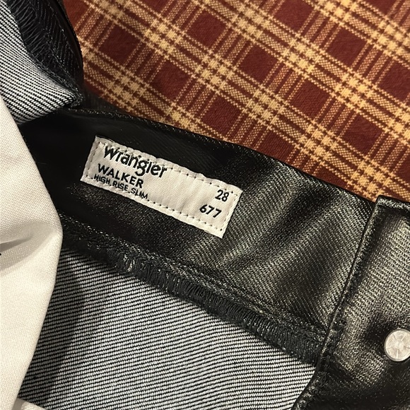 Woman’s NWTs Wrangler Black Leather Walker High Rise Slim Jeans - Picture 6 of 12